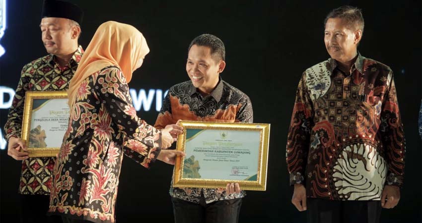 Raih Penghargaan Bidang Pariwisata, Bupati Genjot Program 2020