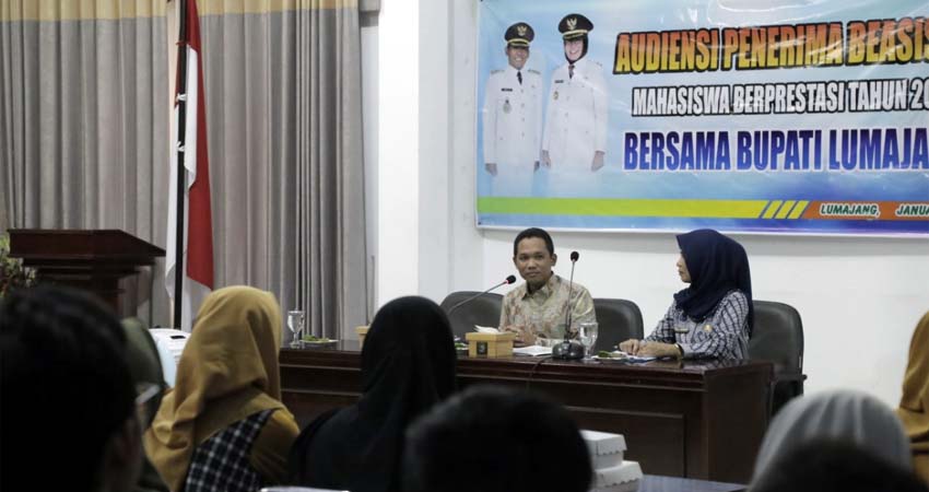 Pemkab Lumajang Realisasi Beasiswa Pelajar Berprestasi