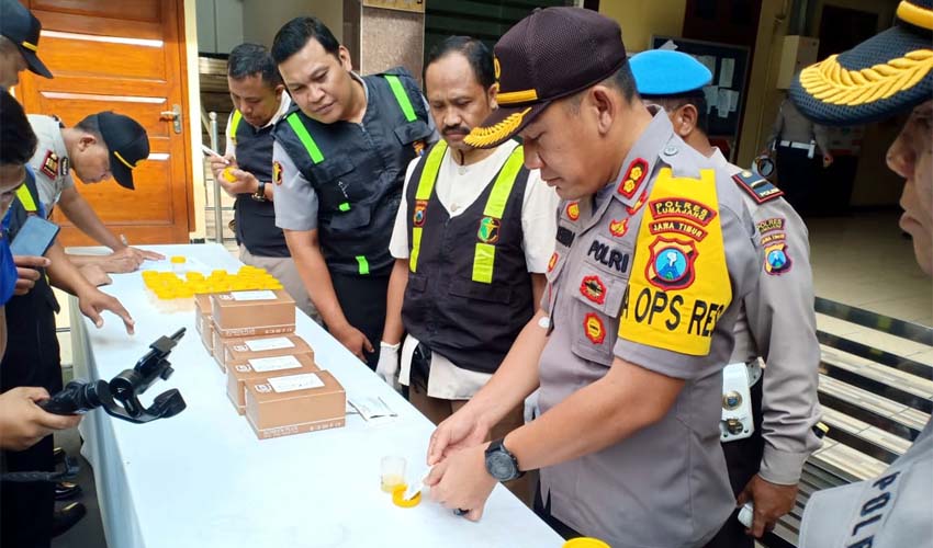 Kapolres Lumajang Perintahkan Anggotanya Tes Urine Mendadak, Ada Apa