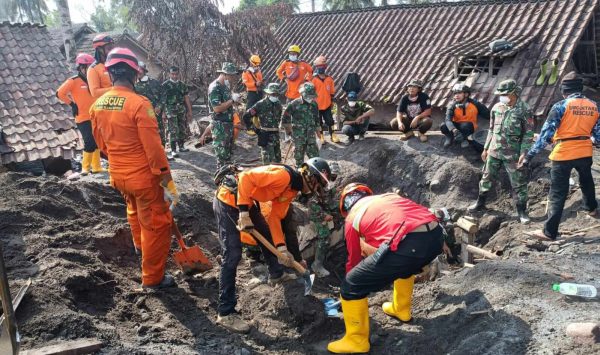 Hari Keenam Pencarian Korban APG Semeru, Satu Jenazah Kembali Berhasil Dievakuasi Tim SAR