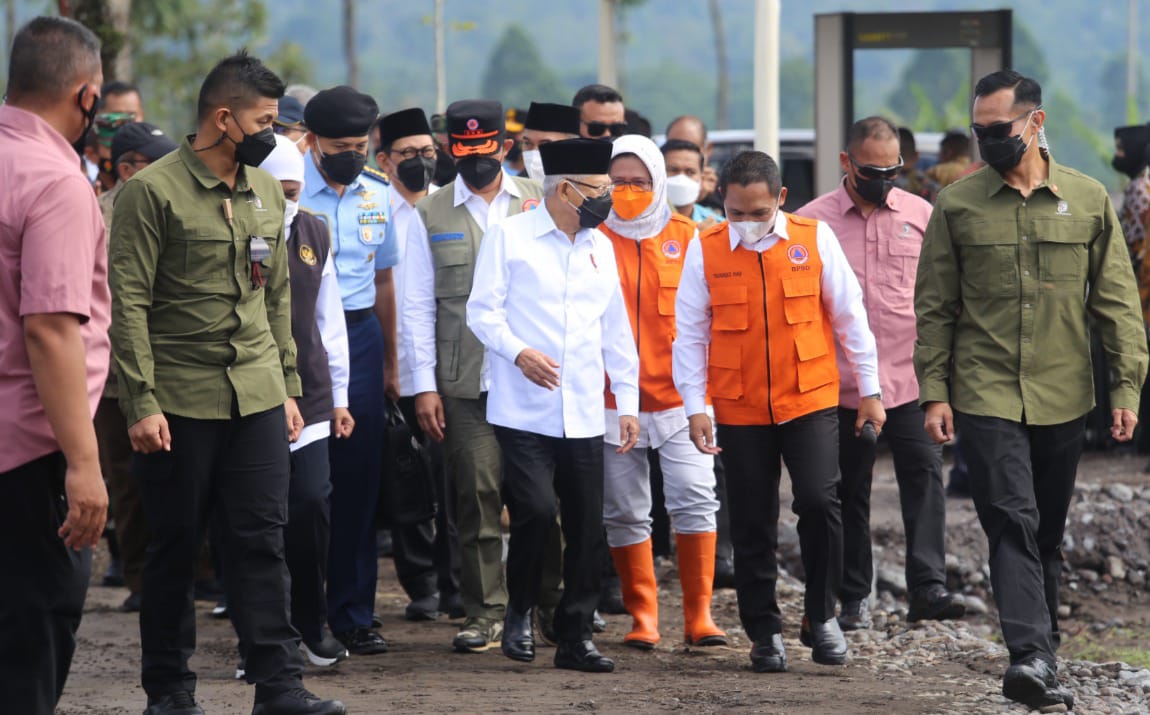 Wapres Ma'ruf Amin Tinjau Huntara Perkampungan Relokasi Masyarakat Terdampak Gunung Semeru