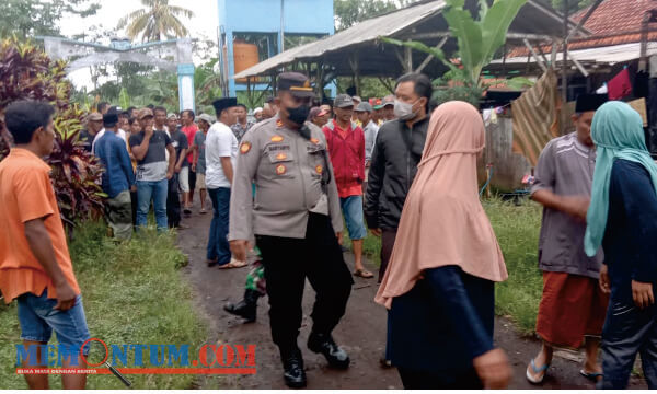 Diduga Lakukan Pencabulan ke Santriwati, Ponpes di Curahpetung Lumajang Digeruduk Massa