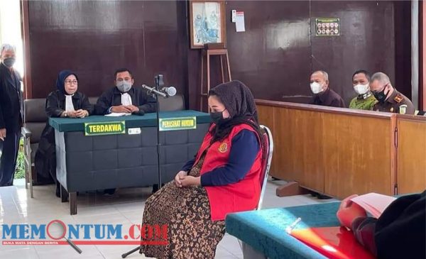 Mami Bos Prostitusi Bisnis Lendir Lumajang Dituntut 10 Tahun Penjara dan Denda Rp 1 Miliar