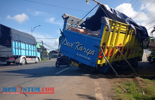 Pekerjaan Proyek Jargas Lumajang Terus Dikeluhkan Masyarakat, Truk pun Jadi Korban