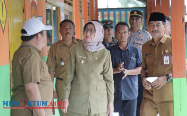 Pemkab Lumajang Rencanakan Bangun Kembali Ruang Kelas SDN Ranulogong 02 yang Roboh