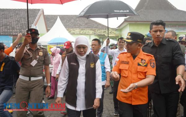 Tinjau Dampak APG Semeru, Gubernur Jatim Minta Masyarakat Gunakan Jalur Probolinggo hingga Kondisi Jembatan Aman