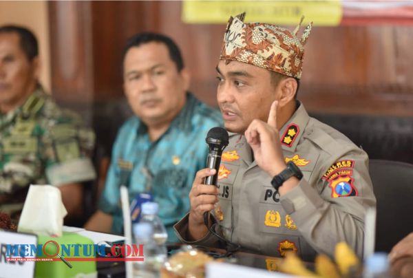 Jumat Curhat, Kapolres Lumajang Komitmen Respon Cepat Laporan Masyarakat