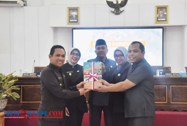 Ketua DPRD Lumajang Pimpin Sidang Paripurna Penyampaian Nota Penjelasan Bupati